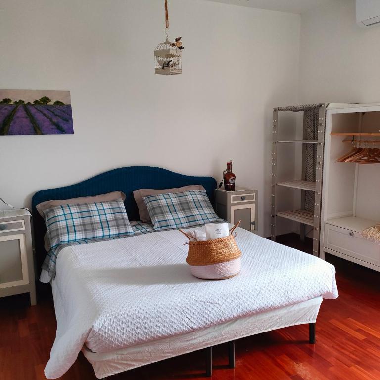 Vistazzurra B&B - Camera Familiare con Bagno Privato - 12