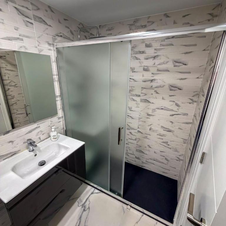 Espacio I - Two-Bedroom Apartment with Sea View - 12