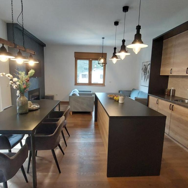 Apartman La Corona - Two-Bedroom Apartment - 2