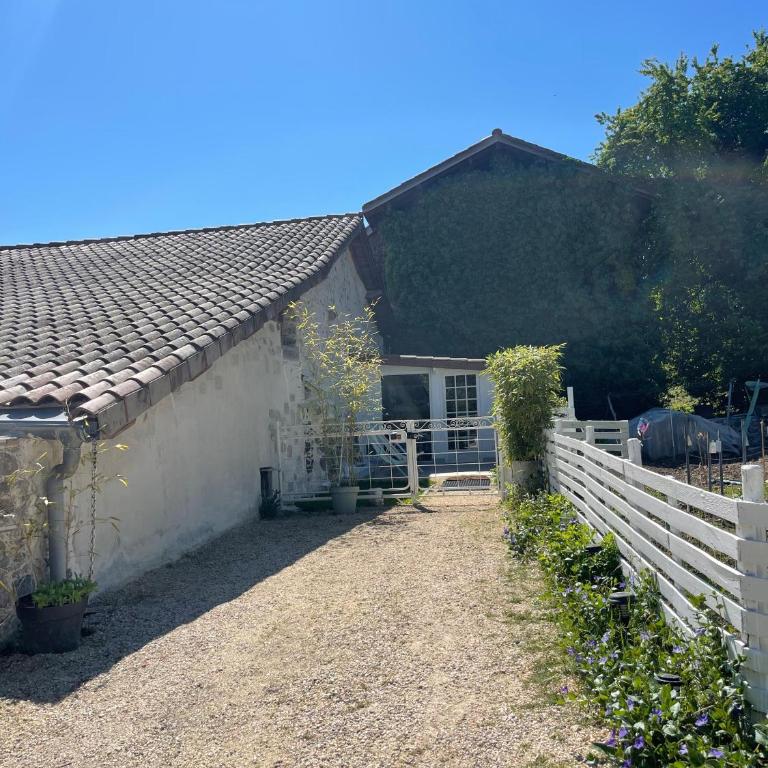 Gite indépendant, calme, campagne, style intérieur chalet - Appartement 1 Chambre - 23