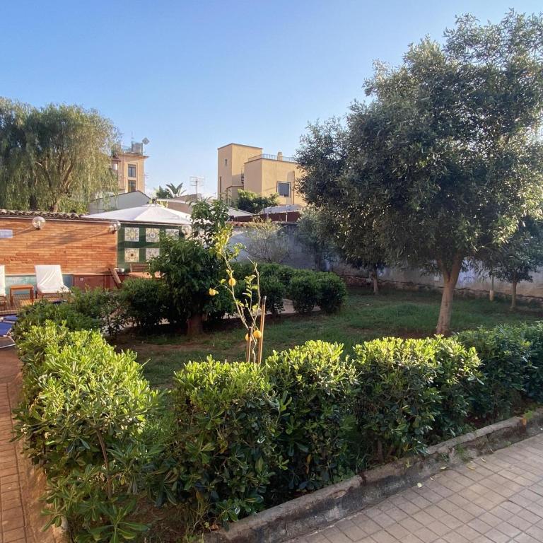 Residenza Margherita di Savoia - Two-Bedroom Apartment - 14