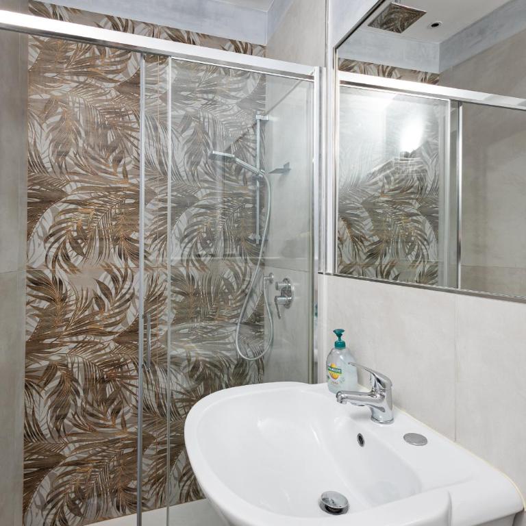 Annetta's House - Camera Tripla con Bagno Privato - 17