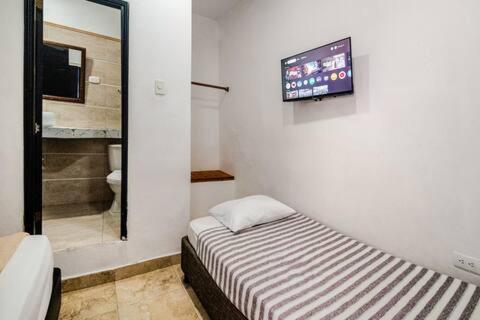 HOSTEL M&H - Basic Triple Room - 7