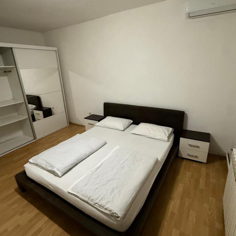 Apartmani Pejton Ilidza - Apartment - Ground Floor - 5