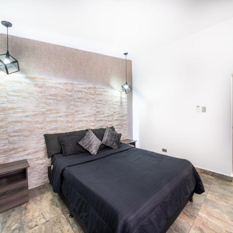 Provenza! Golden Jacuzzi - 5BR only 1 Block from lleras - Apartment - 27