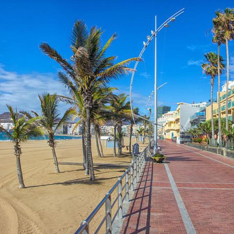 Habitación Queen en Playa las Canteras - Apartamento de 2 dormitorios - 9