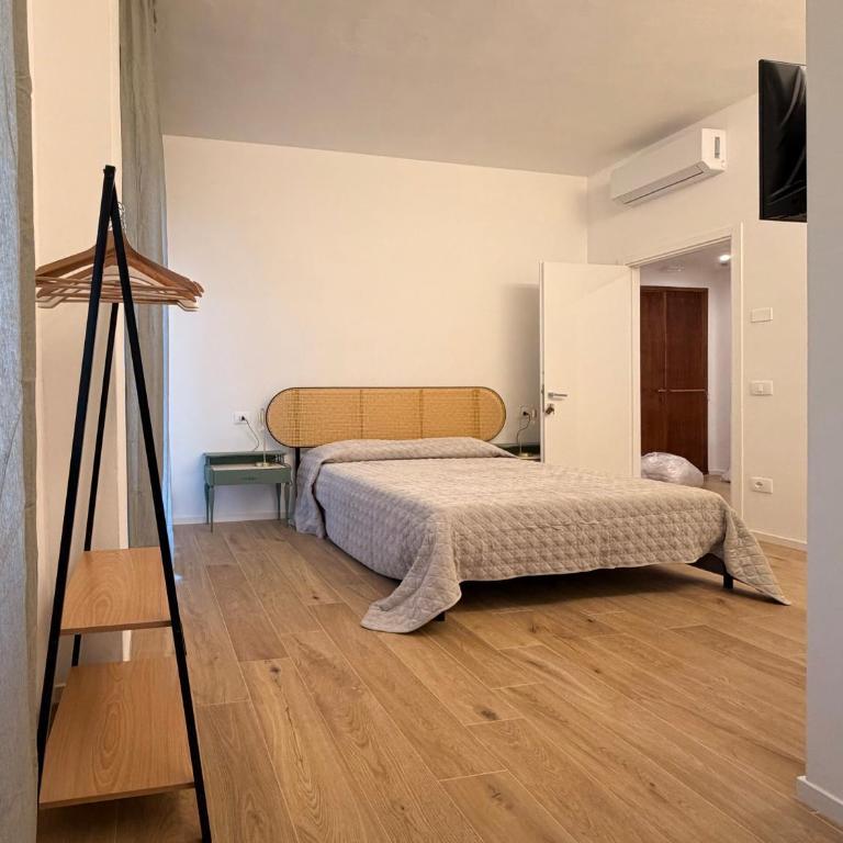 Domus Lavagna Smart Rooms - Camera Familiare con Balcone - 8