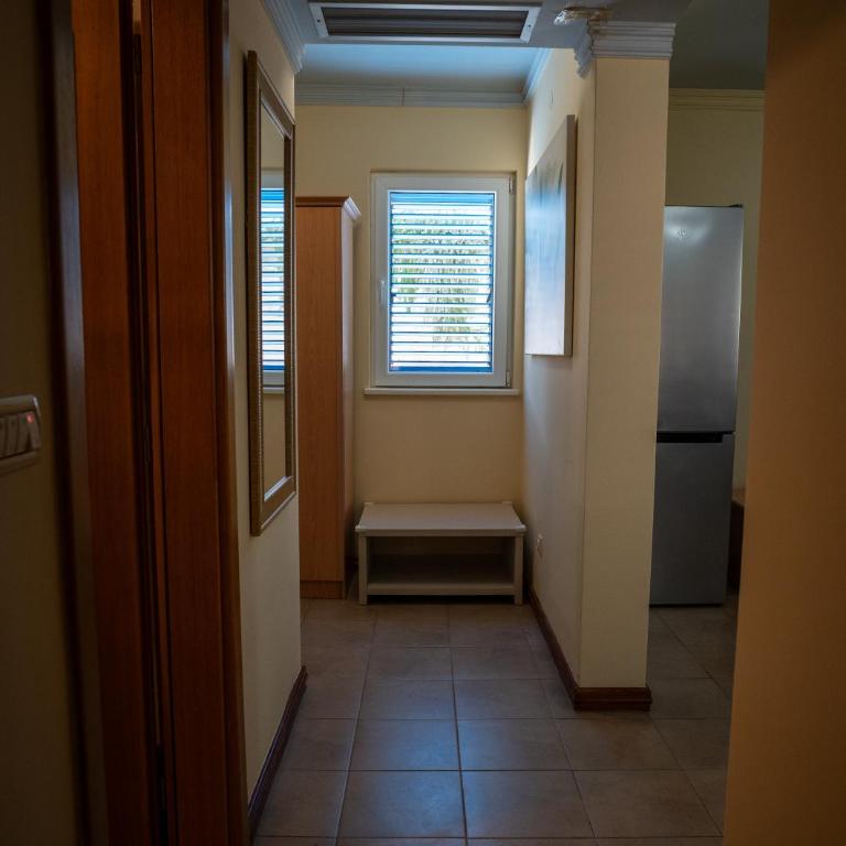 One Bedroom Apartment near Bečići Beach - One-Bedroom Apartment - 8