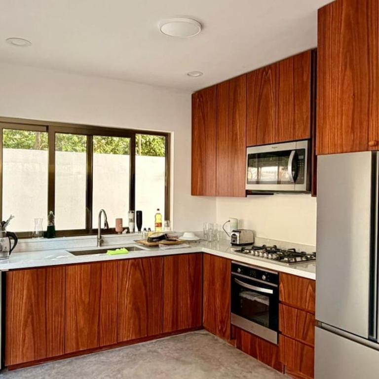 Explore Modern Villa - Gated - Peaceful - Pool - Three-Bedroom Villa - 28