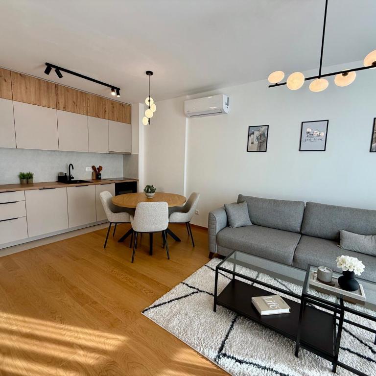 Sea Icon Budva - One-Bedroom Apartment - 7