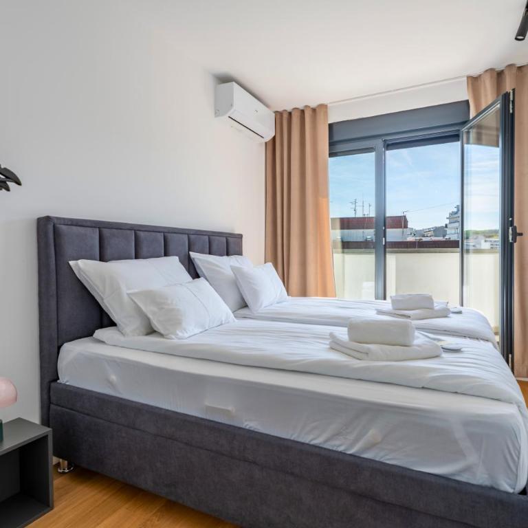Urban Penthouse 25 Belgrade - Three-Bedroom Apartment - 7
