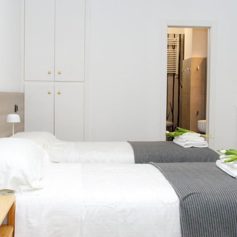 Petit Paris B&B - Camera Matrimoniale/Doppia con Letti Singoli con Bagno Privato - 16