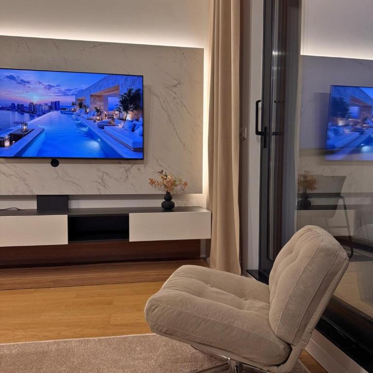 Urban Penthouse 25 Belgrade - Three-Bedroom Apartment - 11