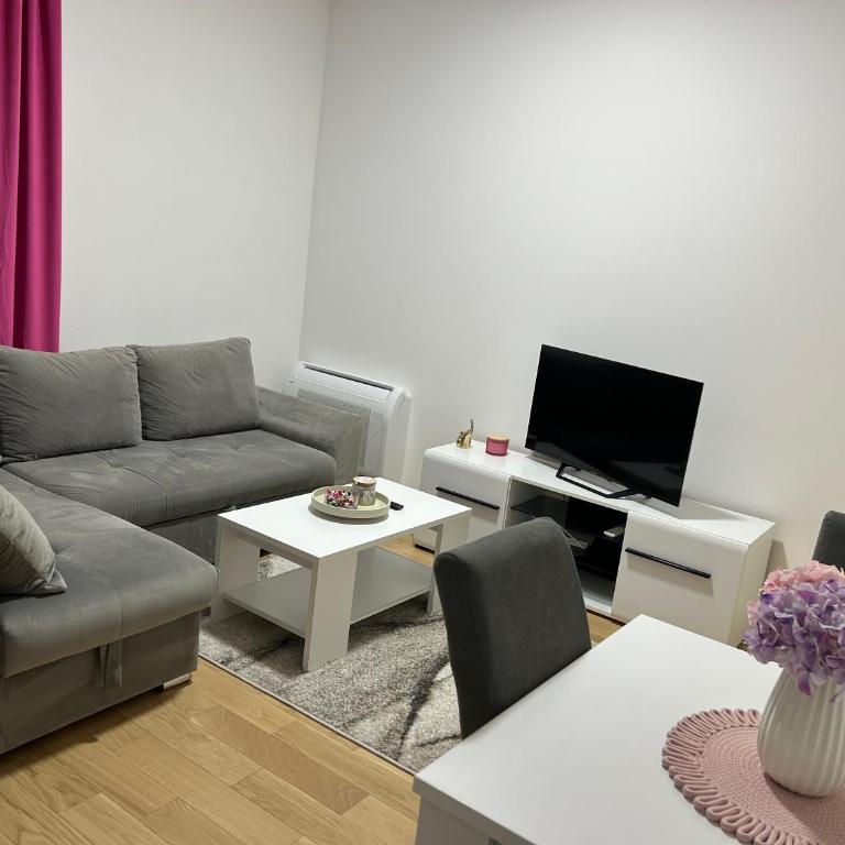 Apartman Nina - Apartman sa 2 Spavaće Sobe - 1