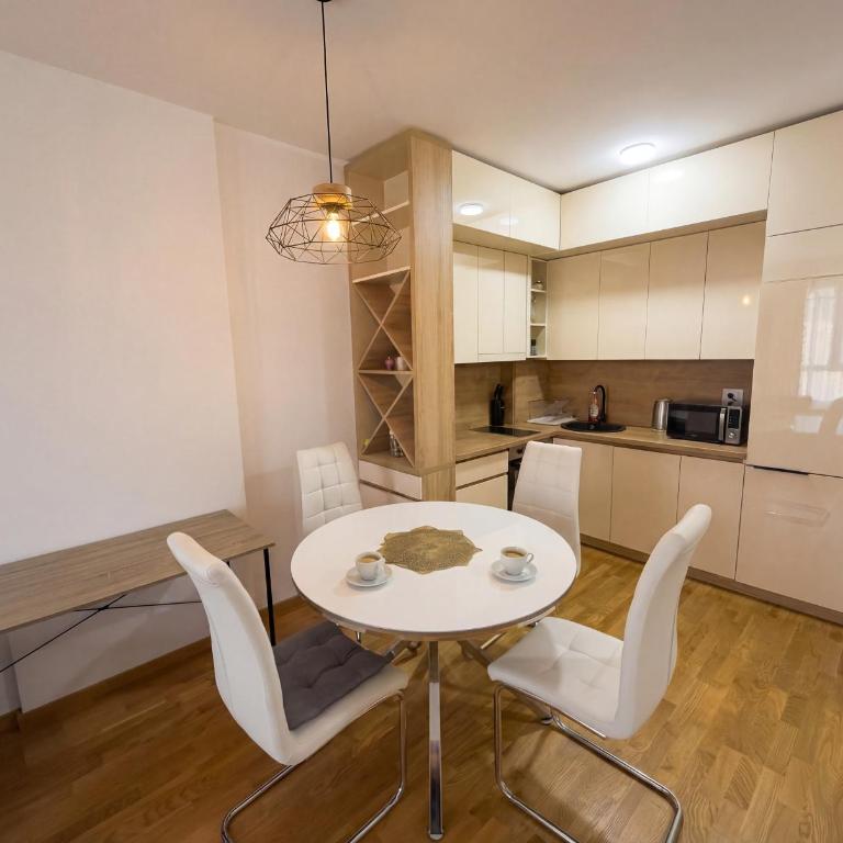WOW Residence Comfort Stay Becici - One-Bedroom Apartment - 3