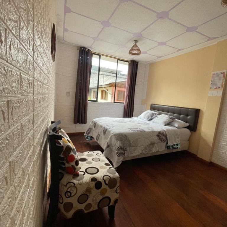 Golden Bird, Mindo - Double Room with Private Bathroom - 4