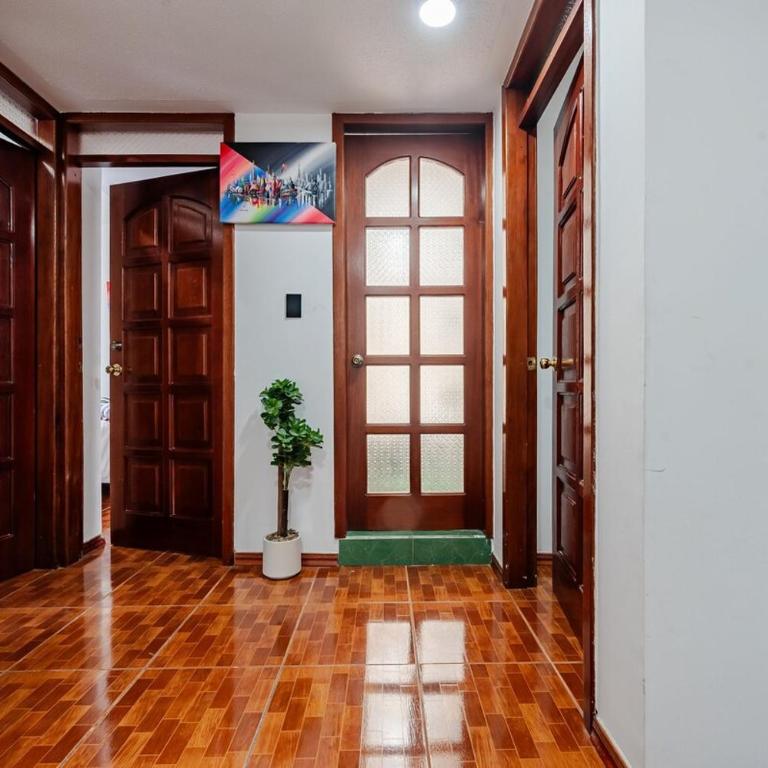 Casa junto al Mercado Copacabana centro de Otavalo - Three-Bedroom House - 3