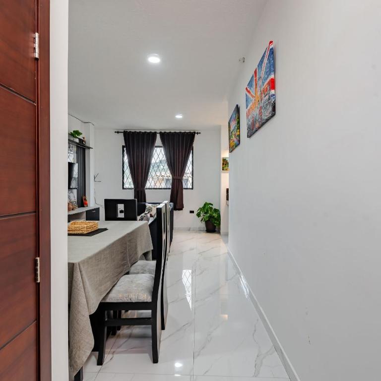 Casa junto al Mercado Copacabana centro de Otavalo - Three-Bedroom House - 5