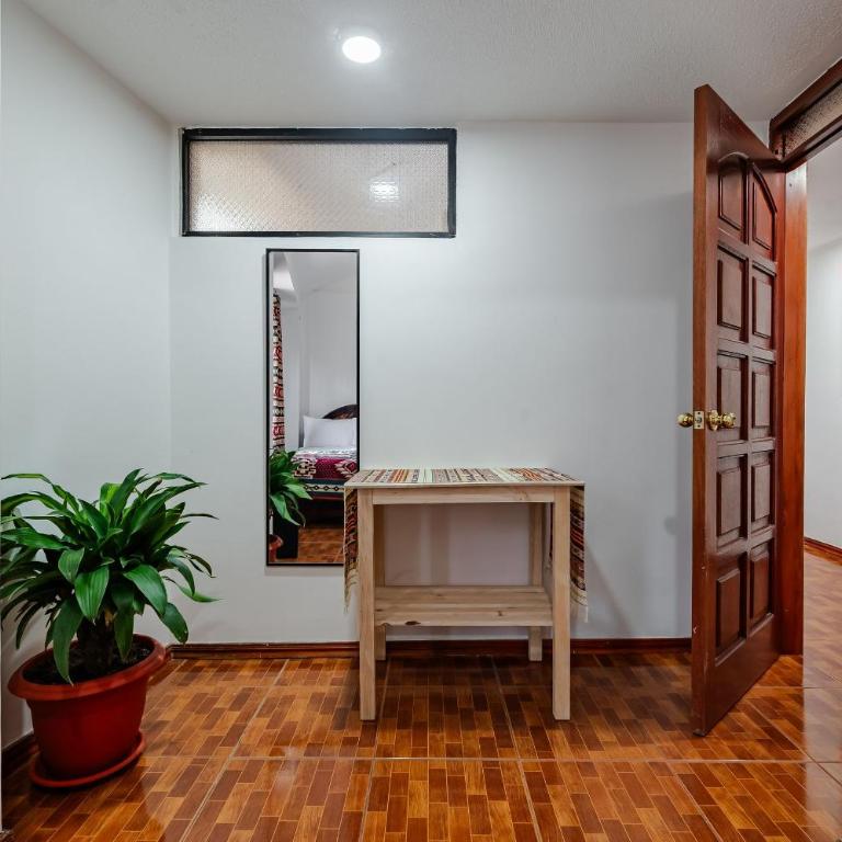 Casa junto al Mercado Copacabana centro de Otavalo - Three-Bedroom House - 51