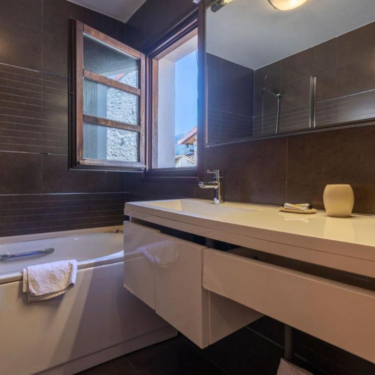 THE COOL FLAT - Two-Bedroom Apartment - 6
