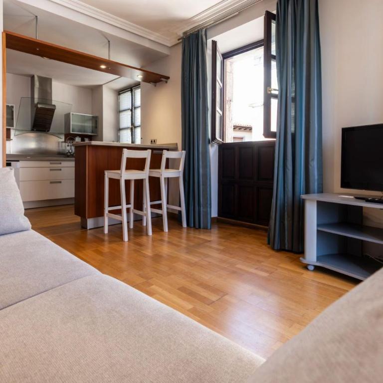 THE COOL FLAT - Two-Bedroom Apartment - 8