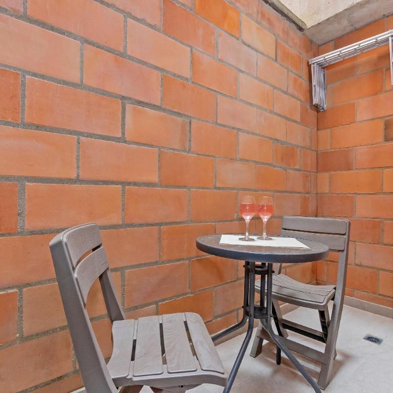 Bit Building - One-Bedroom Apartment with Terrace - 21