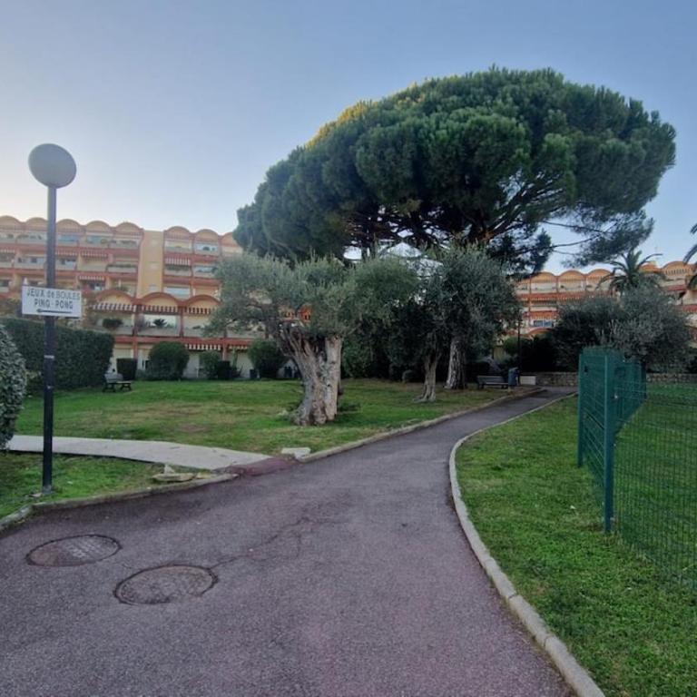 La Perle d'Antibes - 2 pièces, vue mer & piscine - Apartment mit 2 Schlafzimmern - 17