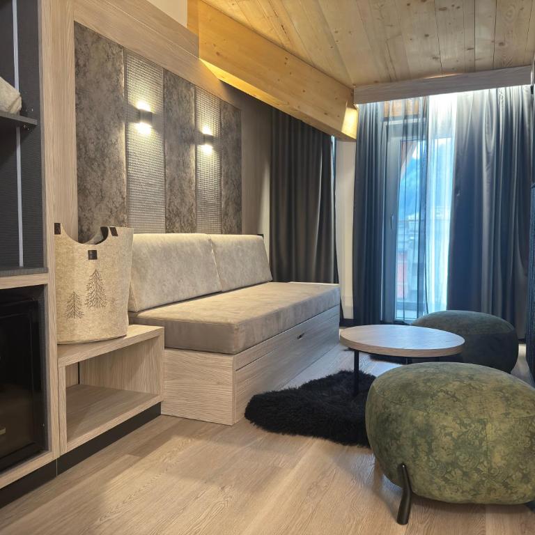 Hotel Rosengarten - Suite con Vista Montagna - 8