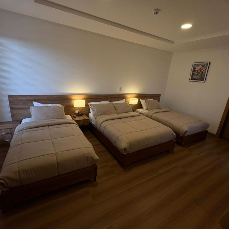 Hotel San Benito Cuenca - Habitación Familiar con vistas a la montaña - 2