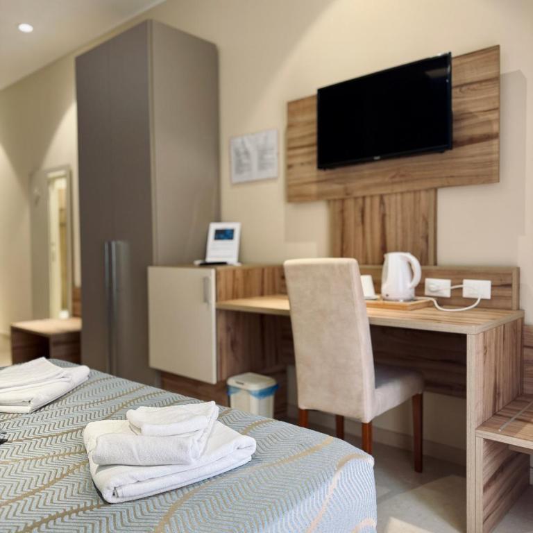L'Astro Blu di Pepe Carola - Camera Familiare con Bagno Privato - 3
