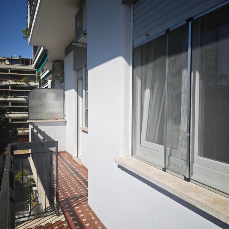 Large Apartment in Garbatella Near the Center of Rome - Two-Bedroom Apartment with City View - 20