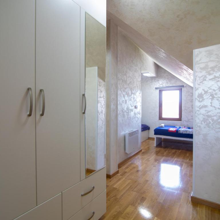 Apartman Sofija - Two-Bedroom Apartment - 6