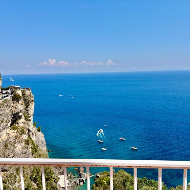 Beautiful in Amalfi - One-Bedroom Apartment - 39