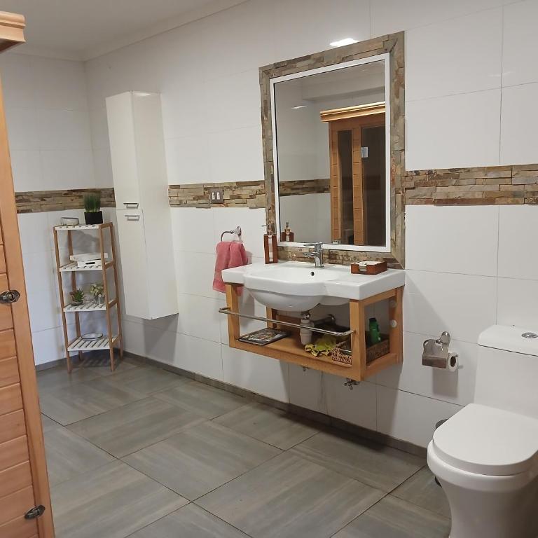 Casona moderna en quilpue - Four-Bedroom House - 19