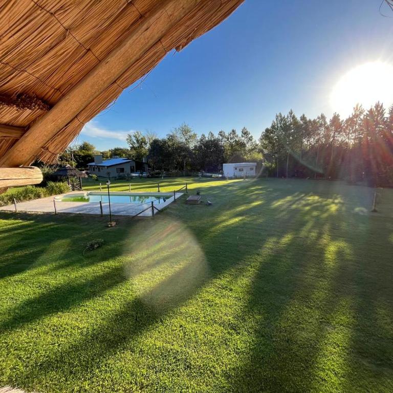 Casa quinta con enorme parque, parrilla, hogar, piscina a 1 hora de CABA - Casa de 2 dormitorios - 5