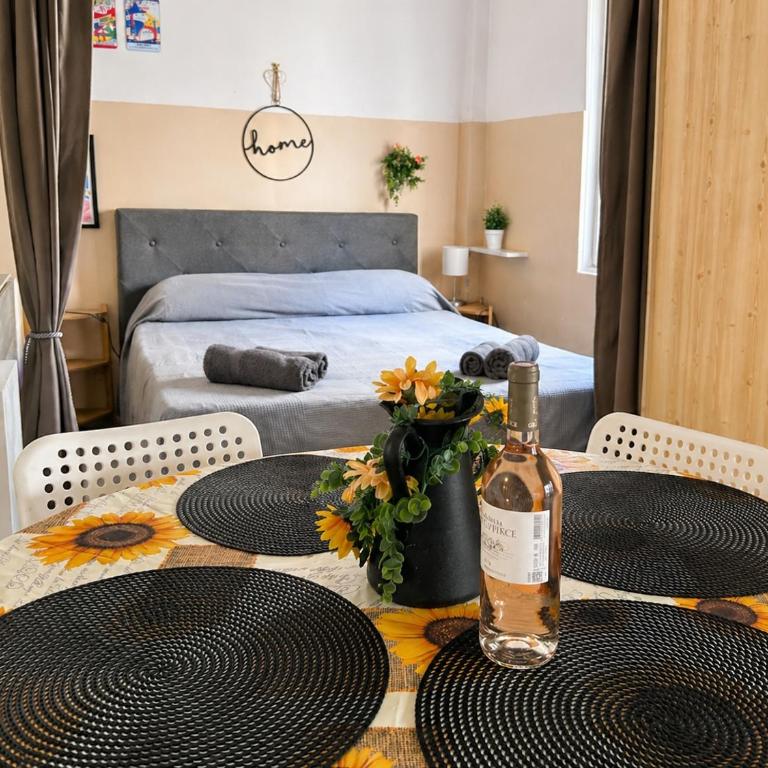 Studio lumineux avec balcon à proximité de la mer - Appartement avec Balcon - 1