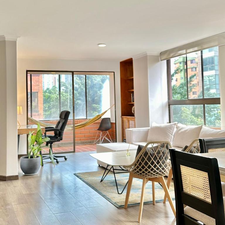 Apartamento amplio poblado Medellín - Apartamento de 3 dormitorios - 1