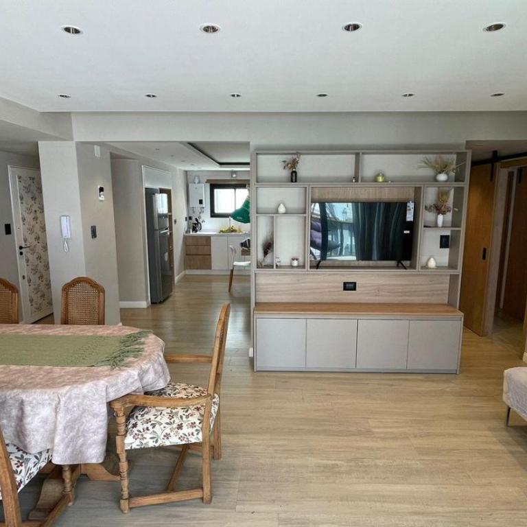 Ocean Bliss - Two-Bedroom Apartment - 4