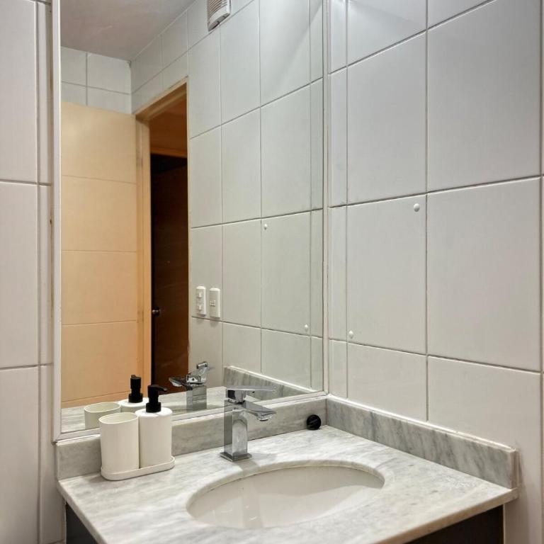 Departamento cerca del Movistar Arena - Apartamento de 3 dormitorios - 45