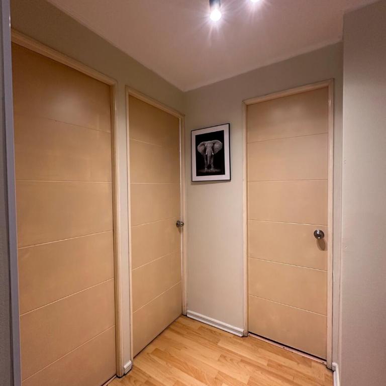 Departamento cerca del Movistar Arena - Apartamento de 3 dormitorios - 48
