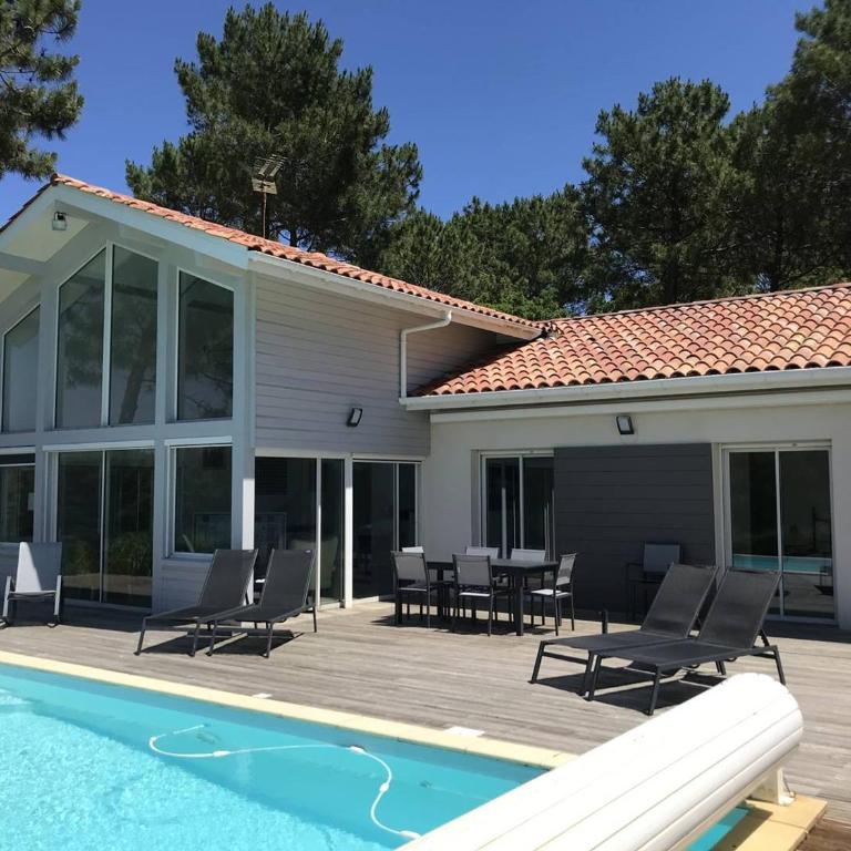 Villa avec piscine privée et wifi - 8 pers. - FR-1-878-1 - Villa - 1