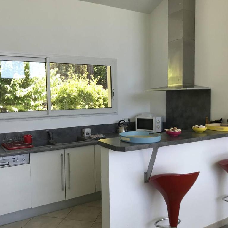 Villa avec piscine privée et wifi - 8 pers. - FR-1-878-1 - Villa - 8
