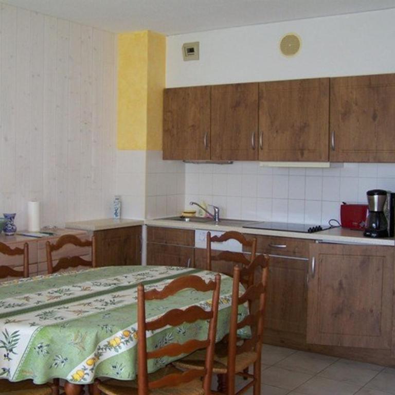 Appartement avec parking - 4 pers. - FR-1-878-18 - Appartement - 3