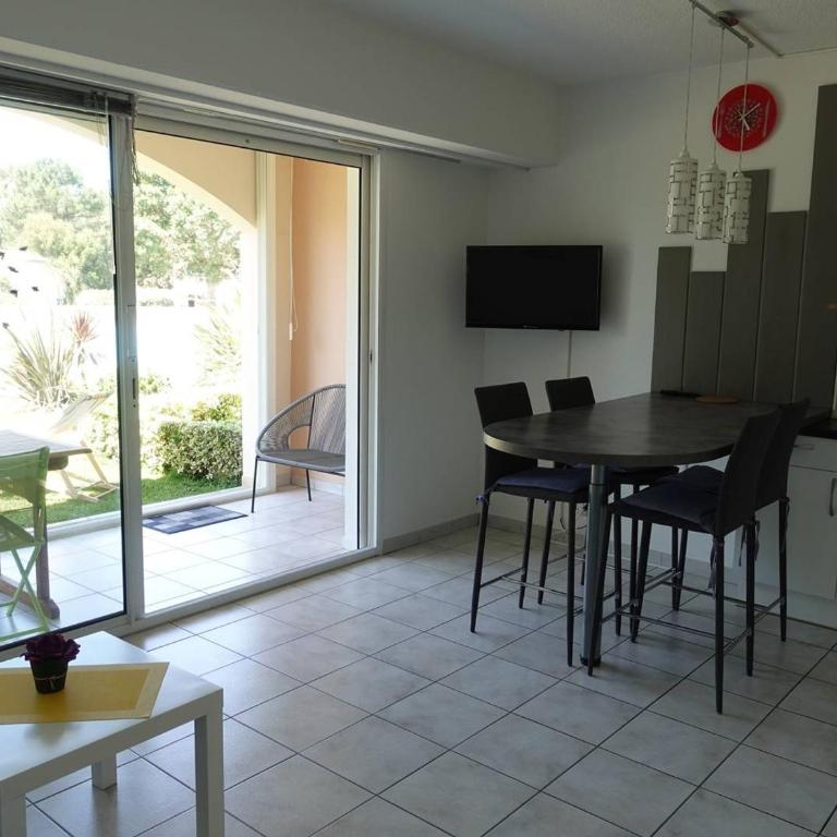 Appartement avec parking - 4 pers. - FR-1-878-23 - Appartement - 3