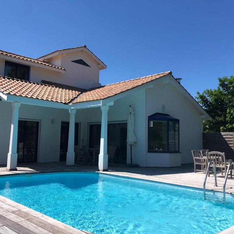 Villa confortable - 6 pers. - FR-1-878-27 - Villa - 1