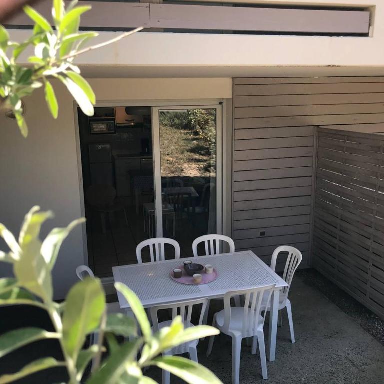 Appartement avec parking, animaux admis - 6 pers. - Three-Bedroom Apartment - 2
