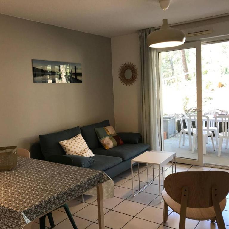 Appartement avec parking, animaux admis - 6 pers. - Three-Bedroom Apartment - 4