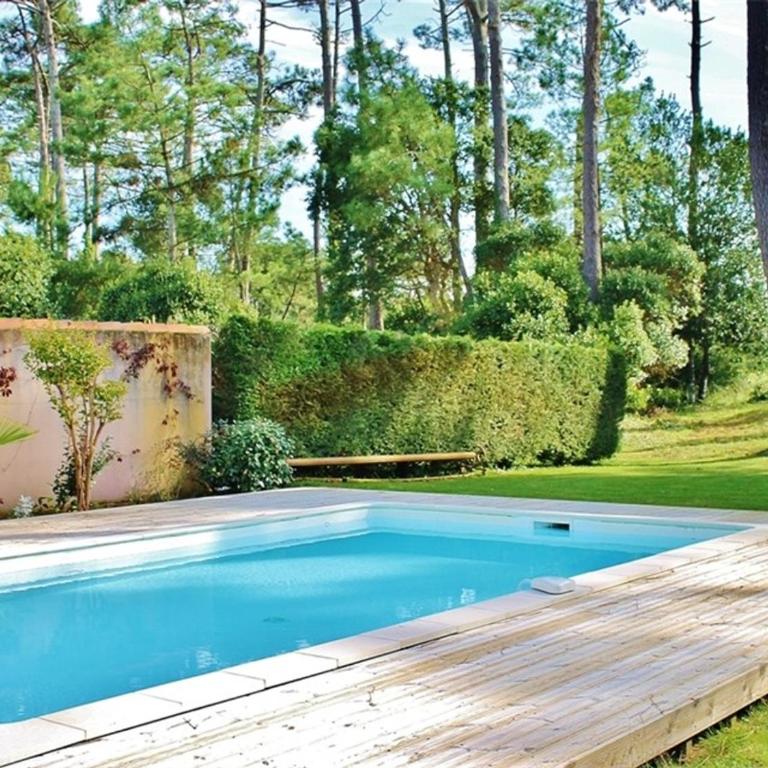 Maison avec piscine, animaux OK - 8 pers. - FR-1-878-50 - Villa - 2