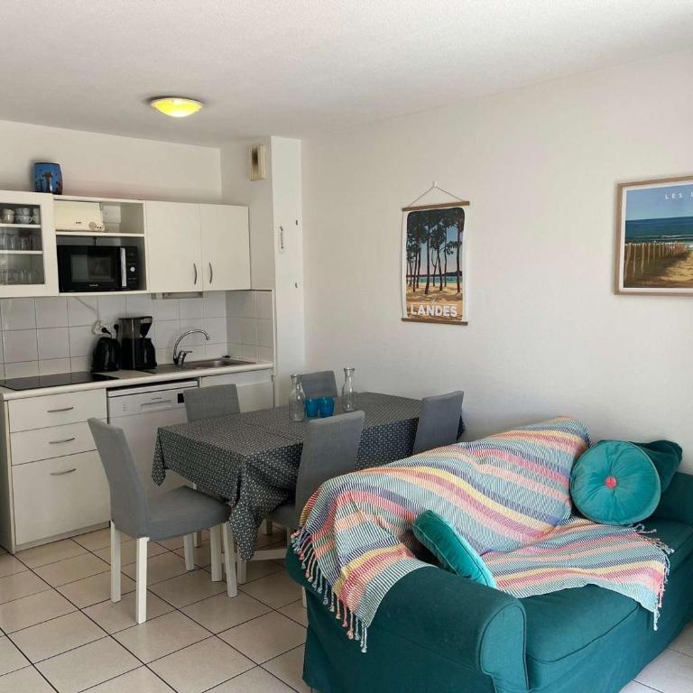 Appartement charmant, piscine incluse - 6 pers. - FR-1-878-55 - Apartment - 6