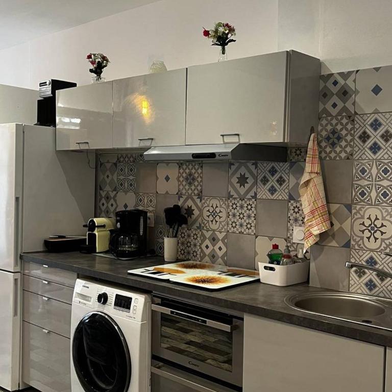 Appartement climatisé proche plage - 4 pers. - FR-1-696-147 - Apartment - 2